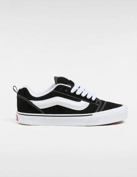 Zapatillas Vans Knu Skool Negra/Blanca unisex